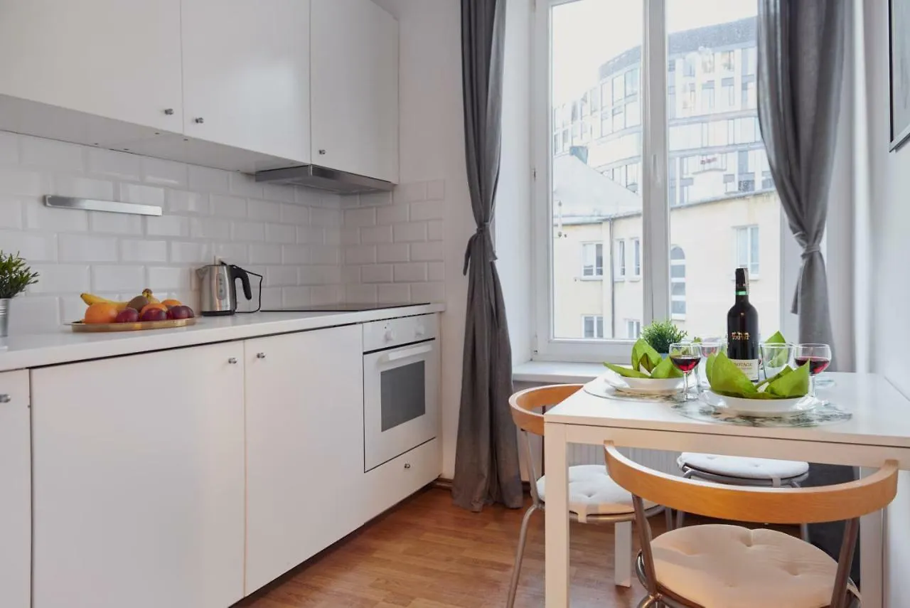 Apartments Chmielna 24 By Renters Warsaw