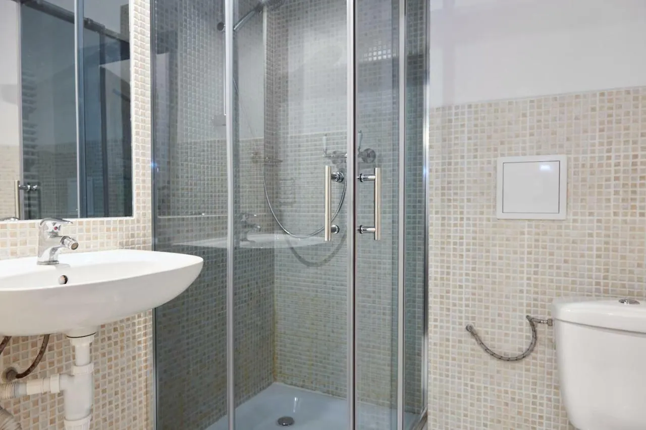 Apartments Chmielna 24 By Renters Warszawa Polen