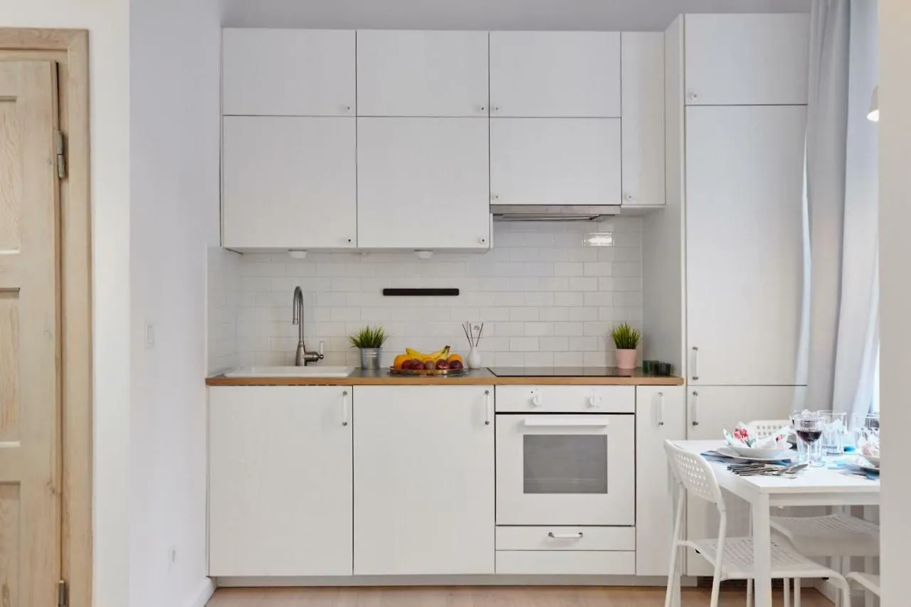 Apartments Chmielna 24 By Renters Warszawa Polen