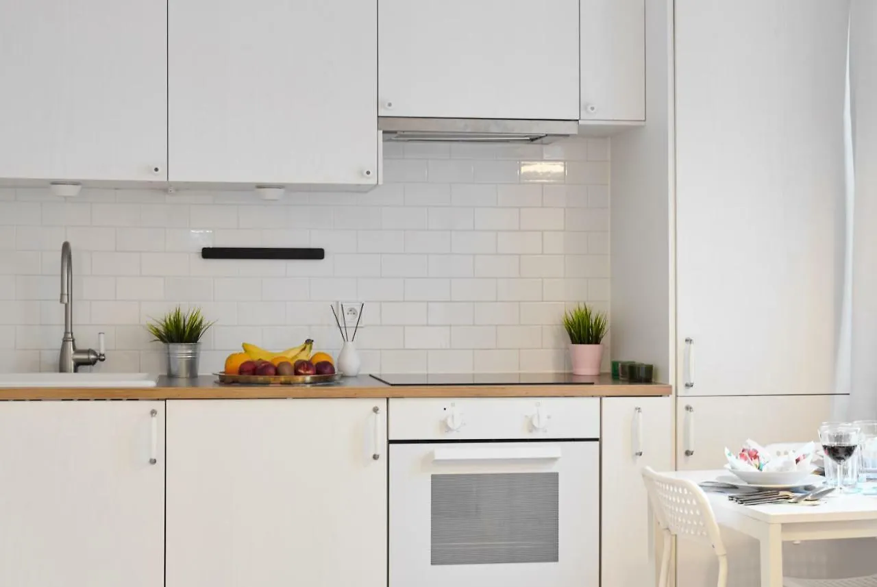 Apartments Chmielna 24 By Renters Warszawa