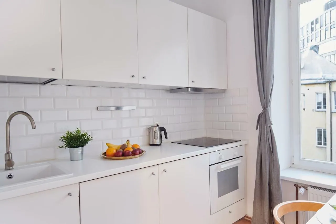 Apartments Chmielna 24 By Renters Warszawa